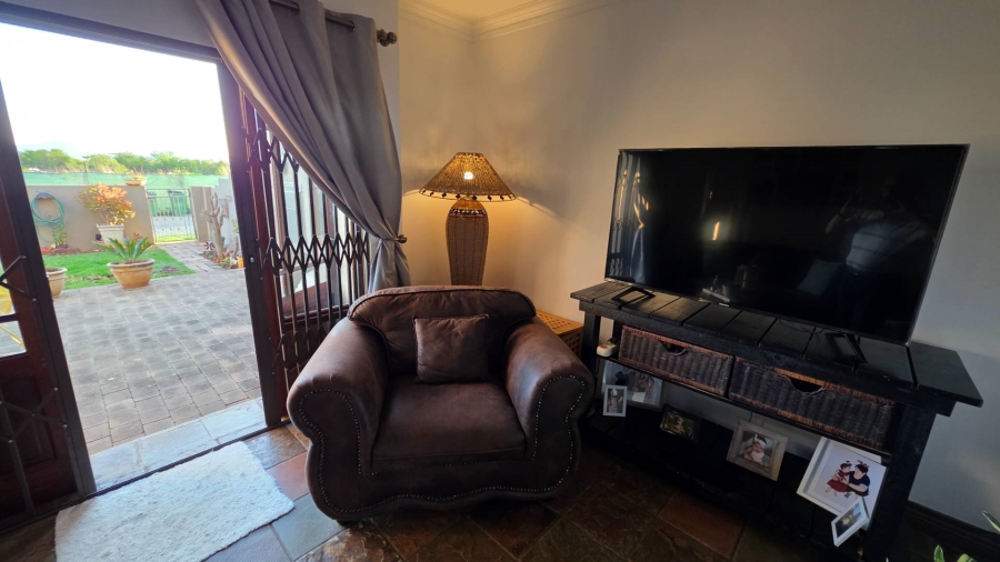 2 Bedroom Property for Sale in Melodie North West